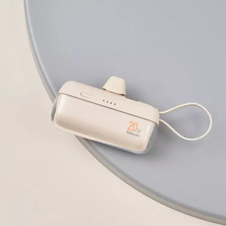 kcehccom's tweet image. ブログ新記事
【新商品】上品なベージュカラーとクリアボディが魅力の「USB急速充電モバイルバッテリー」が発売
kcehc.com/2026/04/29/new… 

#bluetooth #usb #イヤホン #バッテリー #モバイルバッテリー #新商品