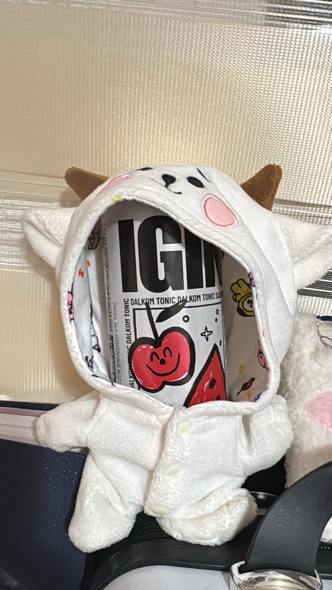 JinGlobalJin's tweet image. Sin Jin no hay vida 
Con mi rica IGIN

#jin