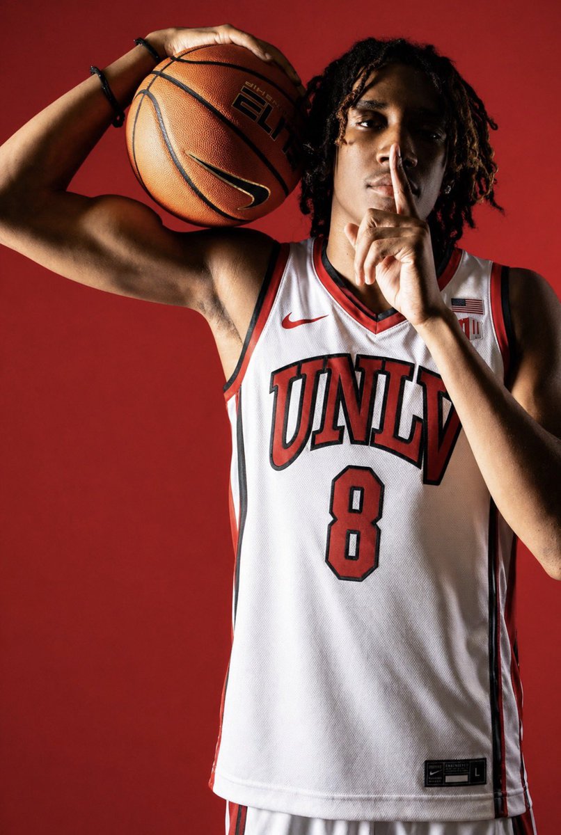 The UNLV Banana Man tweet media