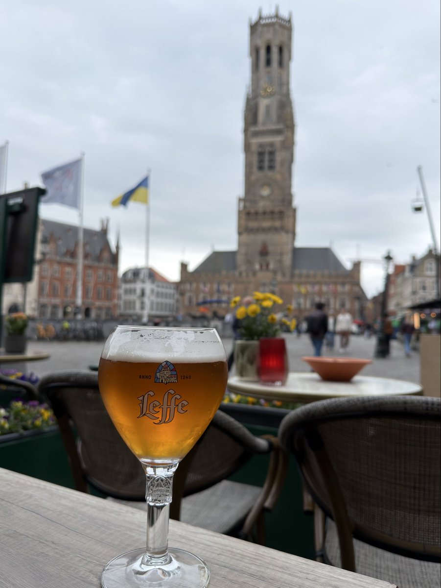 Rania // underflowR tweet media