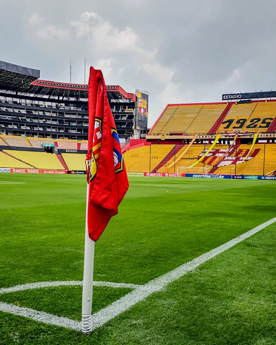 RugeTvDigital's tweet image. ¡Se abren las puertas del dueño de  casa! 🏟️🔥 #BarcelonaSC 

Los canarios anuncian ya la apertura de sus localidades para recibir a sus hinchas. ¡HOY! #BSC vs #UCatolica