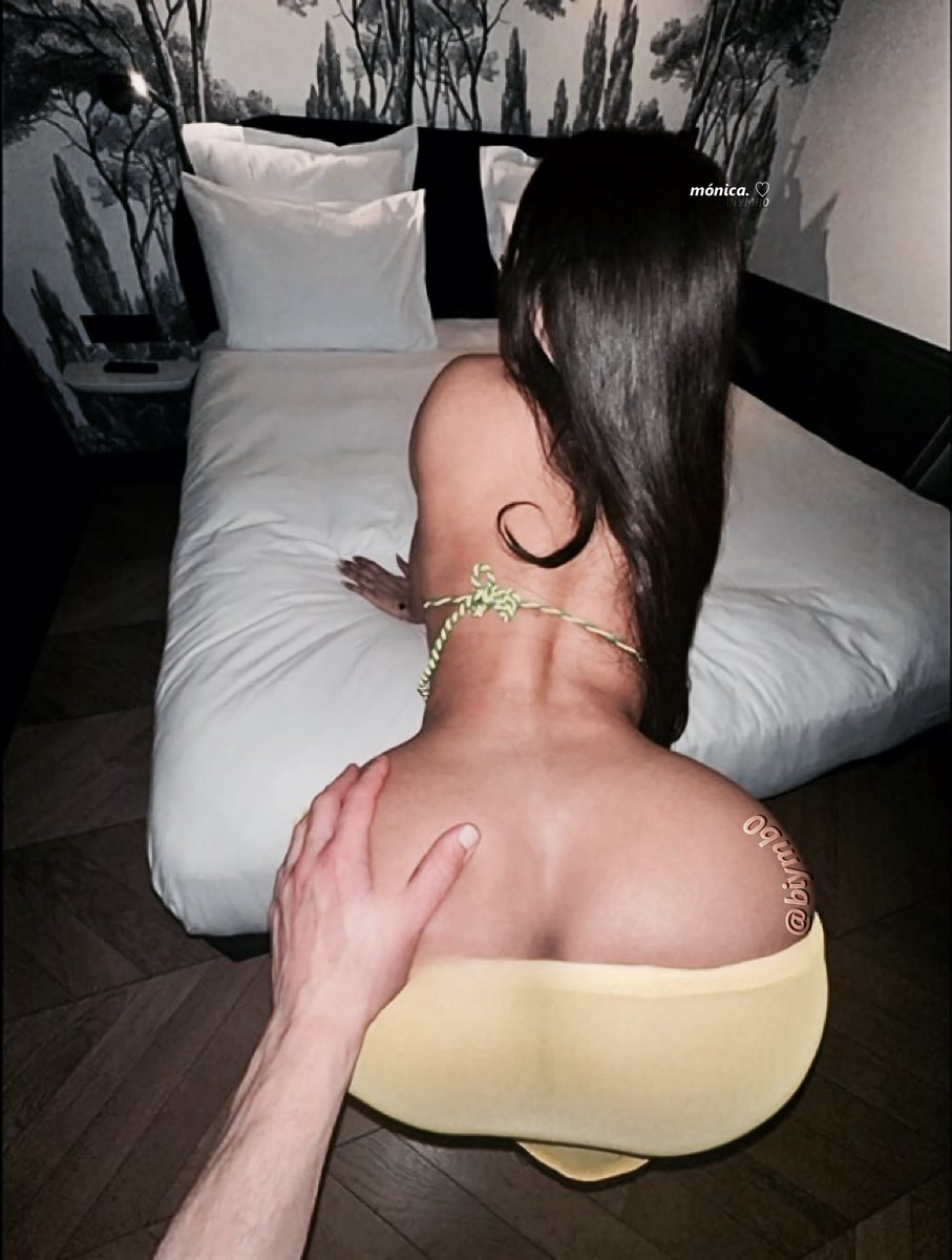 ⇢𝐦𝐨𝐧𝐢𝐜𝐚™.🎞️🍒💋 tweet media
