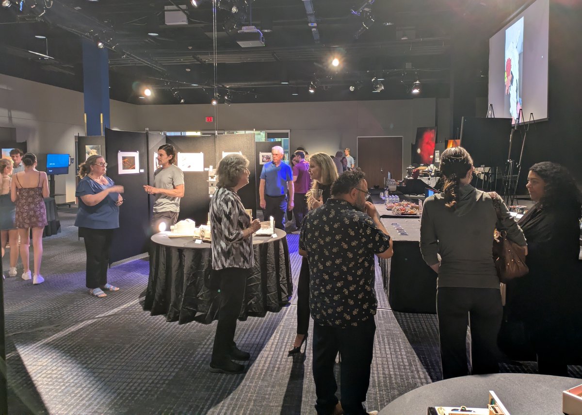 BlinnArch's tweet image. An unforgettable opening night!

Thank you to everyone who joined us for a night of art and inspiration! Don’t miss your chance to explore these incredible works—open until Wednesday, May 6th at 5:00. 🎨✨

#ArtExhibition #CreativeJourney #ThankYou