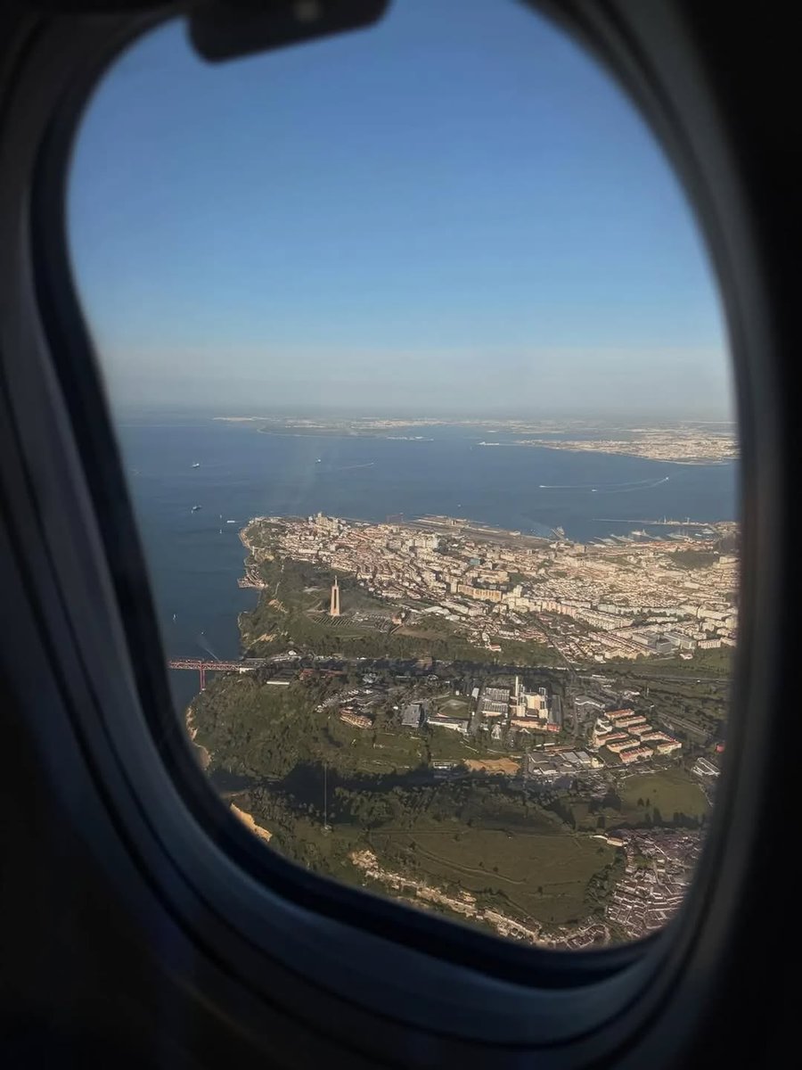 alboran_uruguay's tweet image. #Repost @pabloalboran 
——
Termina una semana llena de contrastes y arranca una nueva llena de estudio, trabajo y emociones 🤪🤪🤪🤪
Arrancamos la gira en España!!! 

02 DE MAYO BILBAO
08 DE MAYO BARCELONA
21 DE MAYO MADRID
22 DE MAYO MADRID 
30 DE MAYO VALENCIA
1