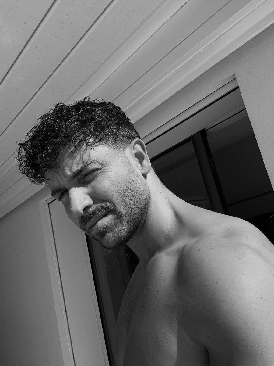 alboran_uruguay's tweet image. #Repost @pabloalboran 
——
Termina una semana llena de contrastes y arranca una nueva llena de estudio, trabajo y emociones 🤪🤪🤪🤪
Arrancamos la gira en España!!! 

02 DE MAYO BILBAO
08 DE MAYO BARCELONA
21 DE MAYO MADRID
22 DE MAYO MADRID 
30 DE MAYO VALENCIA
1