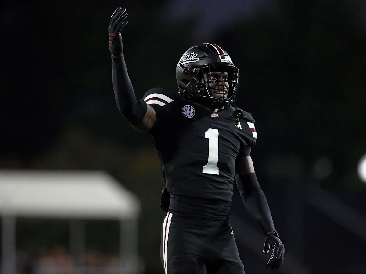 MvpKason's tweet photo. Blessed to receive an 🅾️ffer from Mississippi State 🐾 @mlevensonfb @HailStateFB #AGTG

@CoachC_Osunde @CoachJ_O @ahscoltfootball @pnelly73 @GPowersScout @adamgorney @samspiegs @DemetricDWarren https://t.co/ymJE3EPHLi