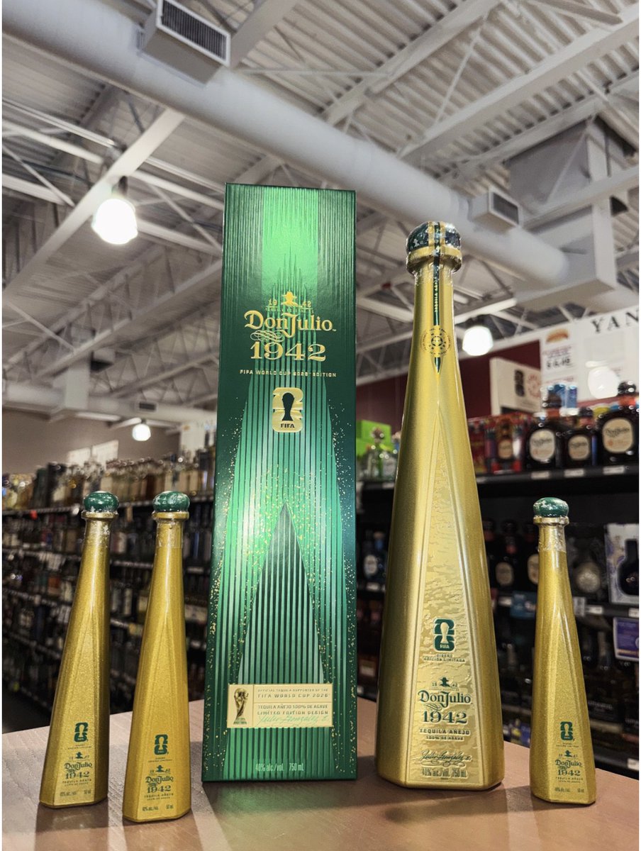 YankeeSpirits's tweet image. Not saying this is the MVP of your bar cart… but 👀🏆✨
Limited Edition Don Julio 1942 FIFA World Cup 2026 Edition just hit the floor!
Nips $12.99 | 750ml $179.99
Sip globally, Cheer locally with Yankee Spirits!

#yankeespirits #tequila #Spirits #FIFA #limitededition
