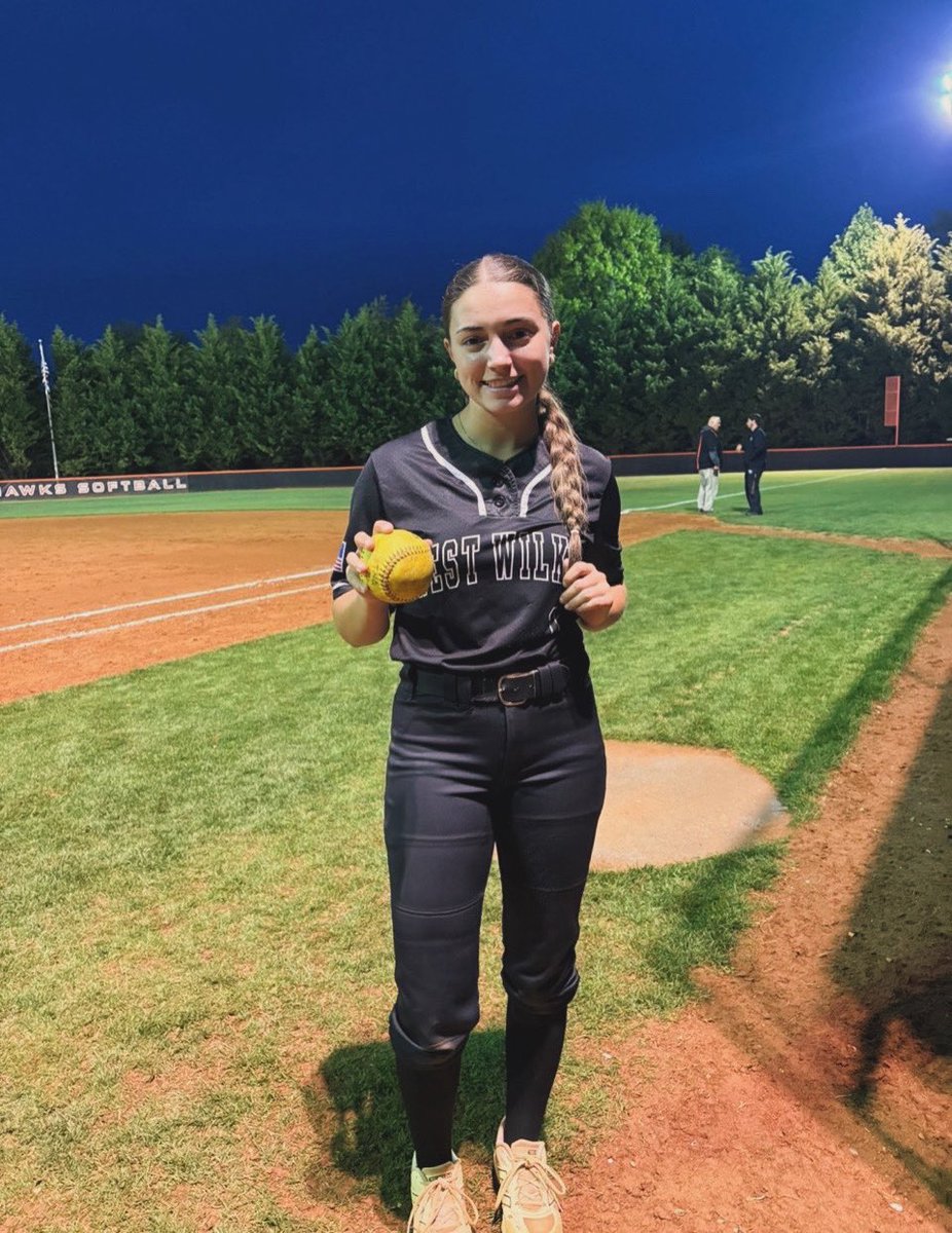 FC_Hooks's tweet photo. ๐ฃ๐ฅ๐ฃ๐ฅ๐ฃ
B๐งจG Shoutout to Addison Neuens (2027) and Lees-McRae commit on her solo home run last night! Way to park one! Great job contributing to the team win! @Firecrackersinc @LMC_Softball
Keep Digging! ๐งจ๐ฅ๐ช
#fcculture #FCSTRONG https://t.co/Cr0TrtjhlK
