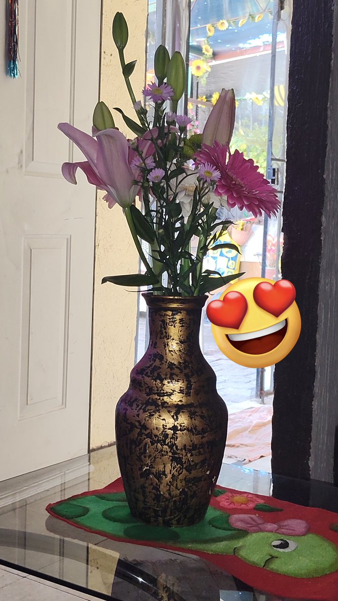 petitte_claus's tweet image. #aprilfeel2026 
#flowers 
#miercoles 
#gooddaysmusic