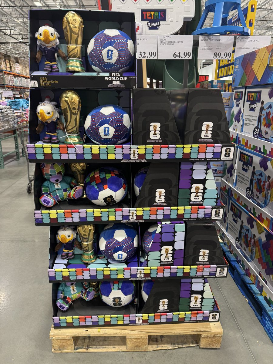 FunkoPOPsNews's tweet image. FIFA World Cup Cup plush sets now stocking at CostCo including this years USA Mascot ~

#WorldCup2026 #FIFA #FunkoPOPNews #CostCo