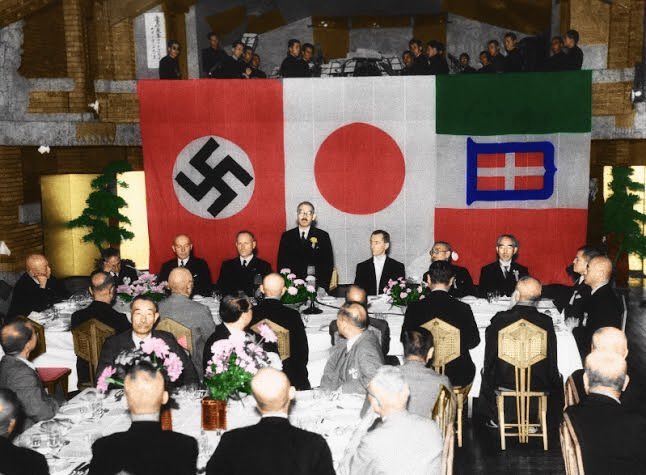 k6kd9d's tweet image. The Jews fear us.