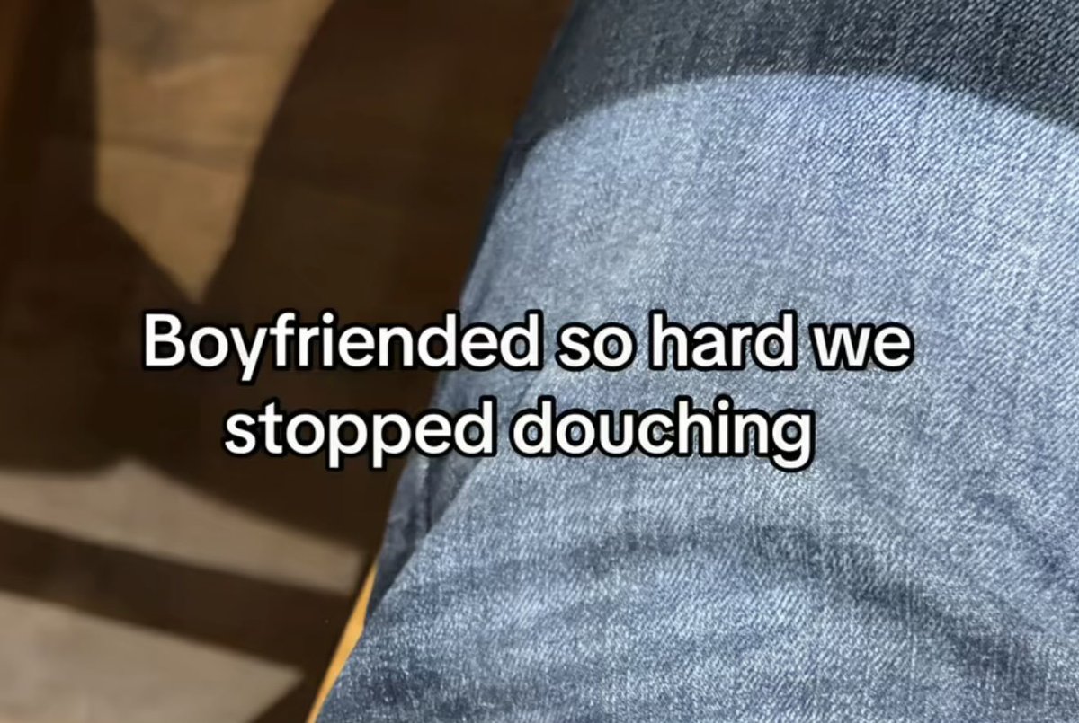 chris.exe tweet media