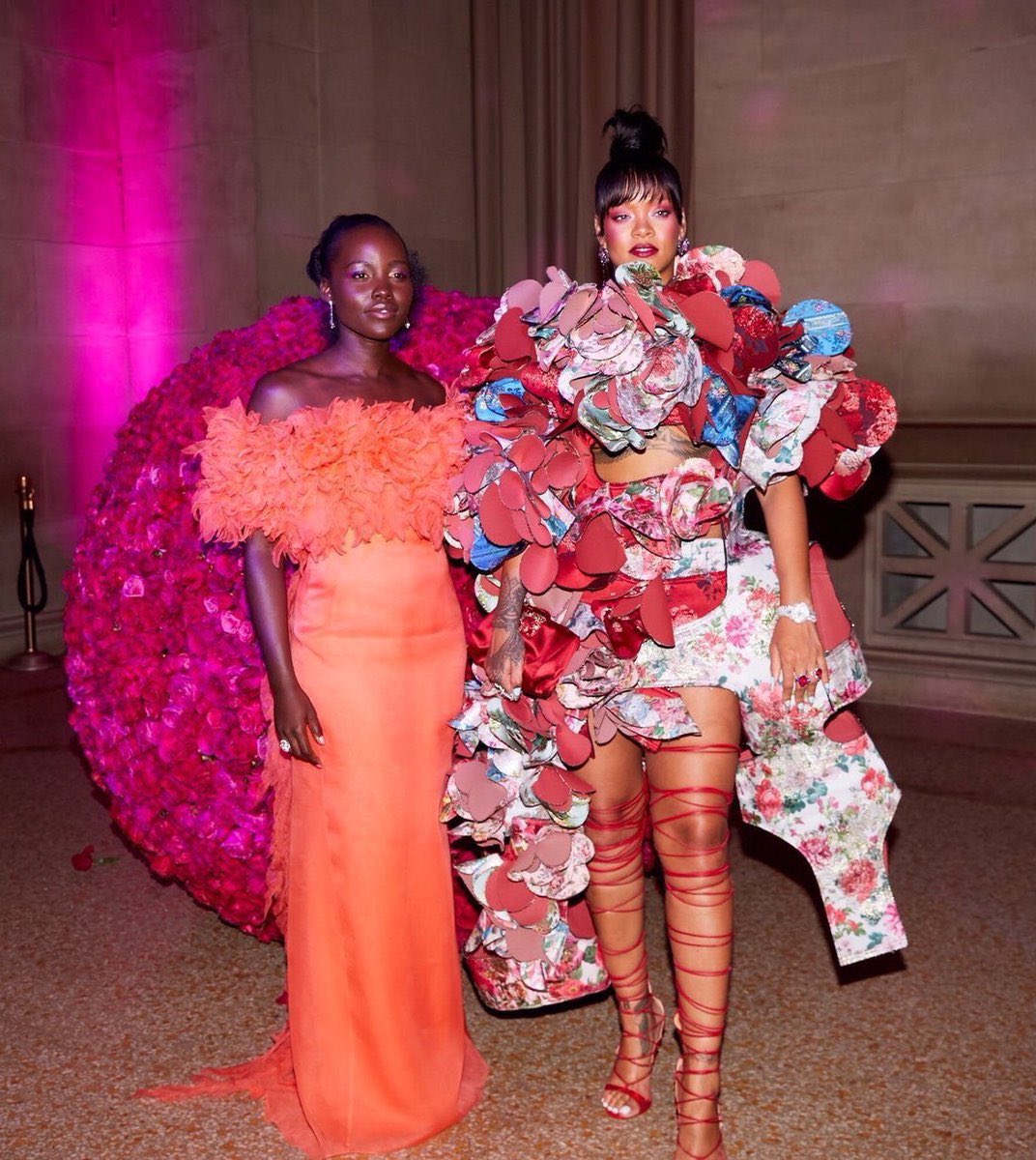 navybih's tweet image. Rihanna with Lupita Nyong'o and Sarah Paulson , Met Gala 2017
