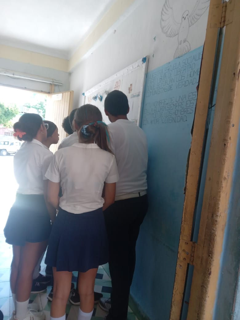 Se publica el pre escalafón en las secundarias básicas.Con estas notas se abre el camino al proyecto de vida de cada adolescente.Mucho éxito para todos.#SiempreSantiago