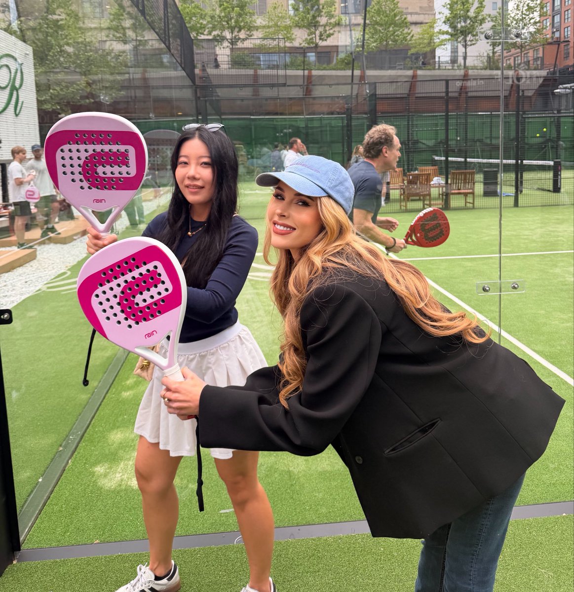 maddie tweet media