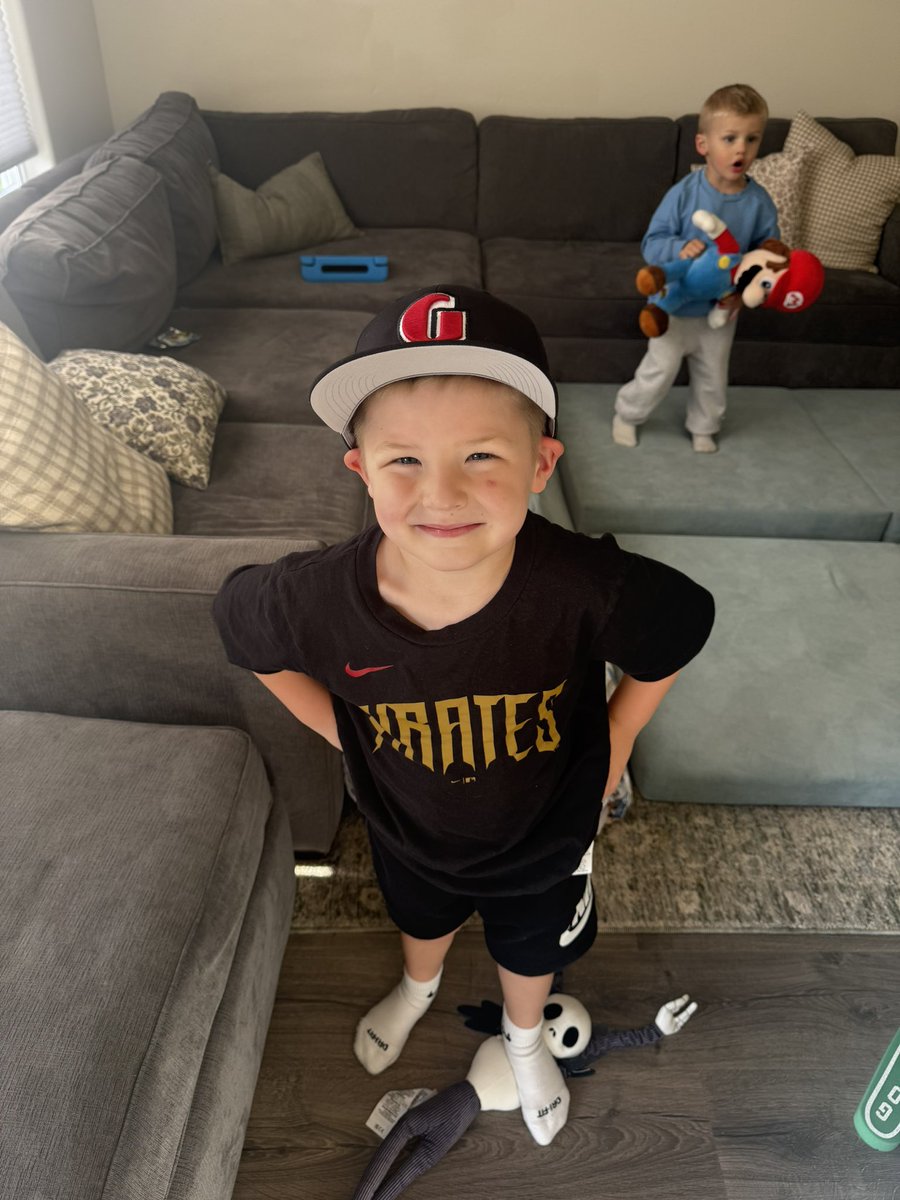 Mike C (Let me 🙏 for you) tweet media