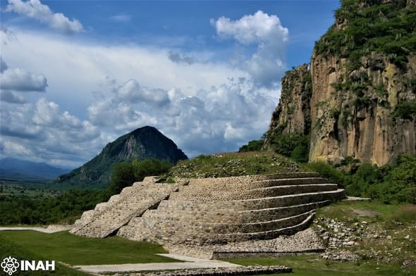 INAHmx's tweet image. #ÚltimaHora ⚠ Con acciones de mantenimiento se atienden nueve zonas arqueológicas de Morelos 

• Mediante obras de infraestructura e intervenciones generales se mejorará la experiencia de visita. 

Lee la nota completa: inah.gob.mx/boletines/con-… 

📸 #INAH.