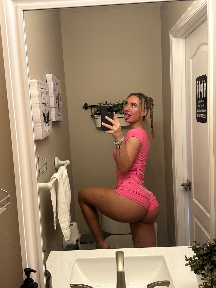 Valentina tweet media