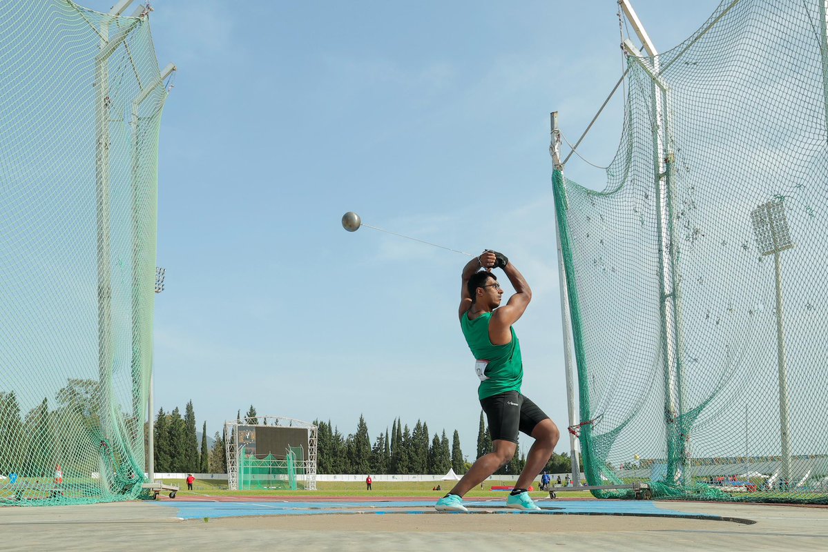 saudiathletics's tweet image. 🎥🔥 مقتطفات البطولة العربية 

أداء قوي… لحظات حاسمة… وأبطال يكتبون قصص الإنجاز 🇸🇦✨
من المضمار إلى الميدان… الحماس حاضر في كل تفصيلة 💪

#ألعاب_القوى
#SaudiAthletics
#TrackAndField