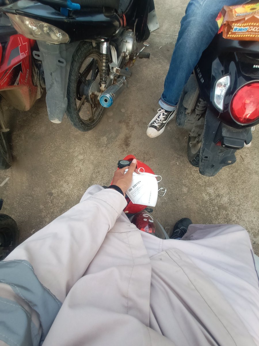 Dekheluxkh's tweet photo. Ada B yg di lalampu?
#gaybahadopi #gaymorowali #gaylalampu https://t.co/5cbqyQxFuL