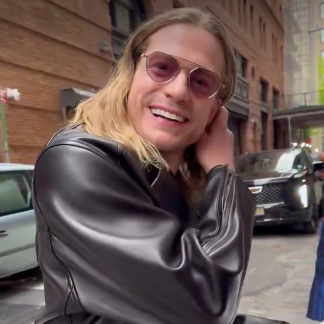 dah 🦇 tweet media