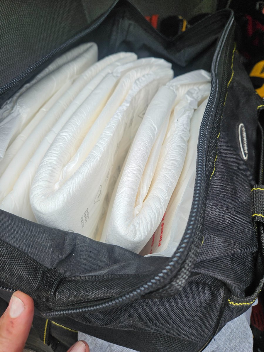 willdryson's tweet image. Waited a bit long on the job to make myself change
I knew I was getting soggy, but I didnt realize I was actually leaking 🫣😅

Job turned out great
Always pack supplies💪😇
#Diaper was perfect
#successful afternoon
Waiting for the last call of the day
Grateful for the work 🙏