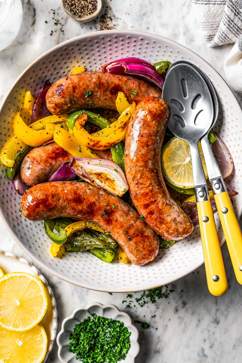 Diethood's tweet image. Baked Italian #sausage is an easy way to cook sausages that are juicy and caramelized, complete with a side of roasted peppers! #italian #dinner #recipe diethood.com/baked-italian-…