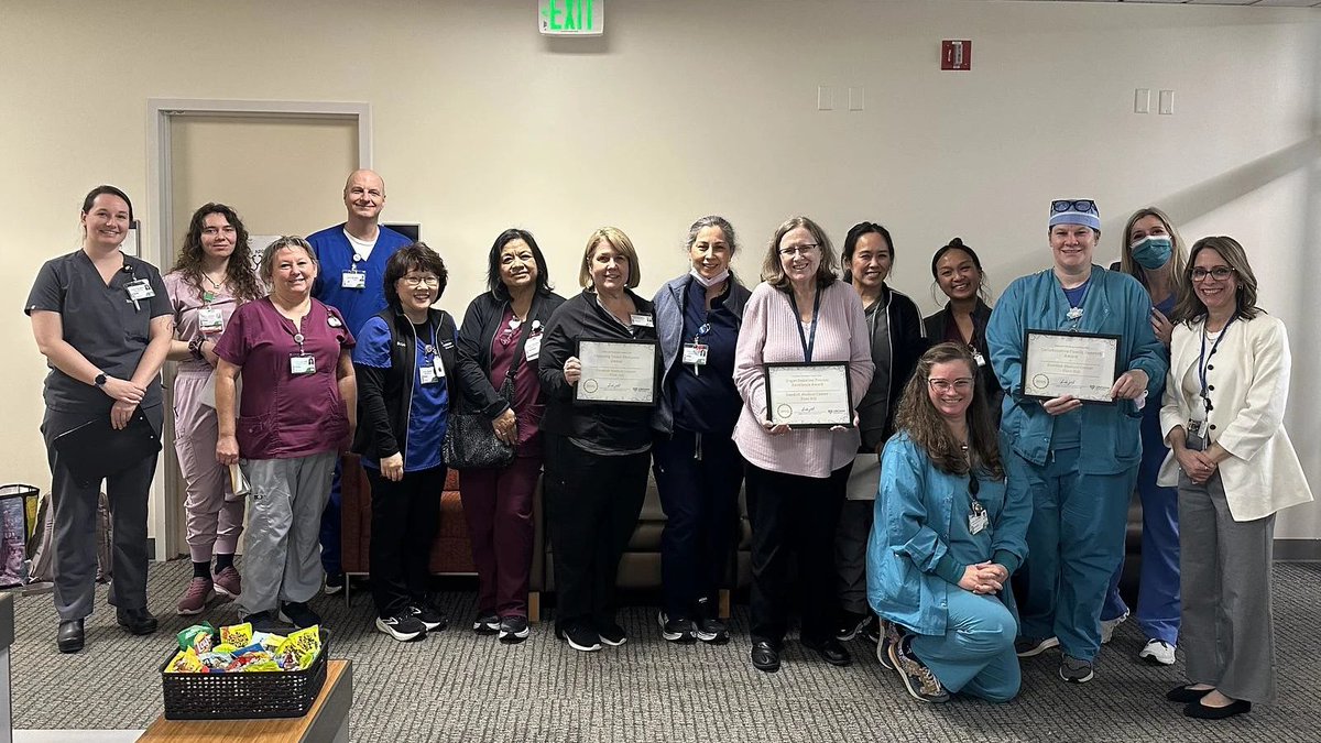 ProvSwedish's tweet image. #Congratulations to @ProvSwedish First Hill for earning three @LifeCenterNW awards for excellence in #organdonation and #transplant care. This recognition reflects outstanding coordination, full respect for donor decisions, and compassionate collaboration with families. 💞