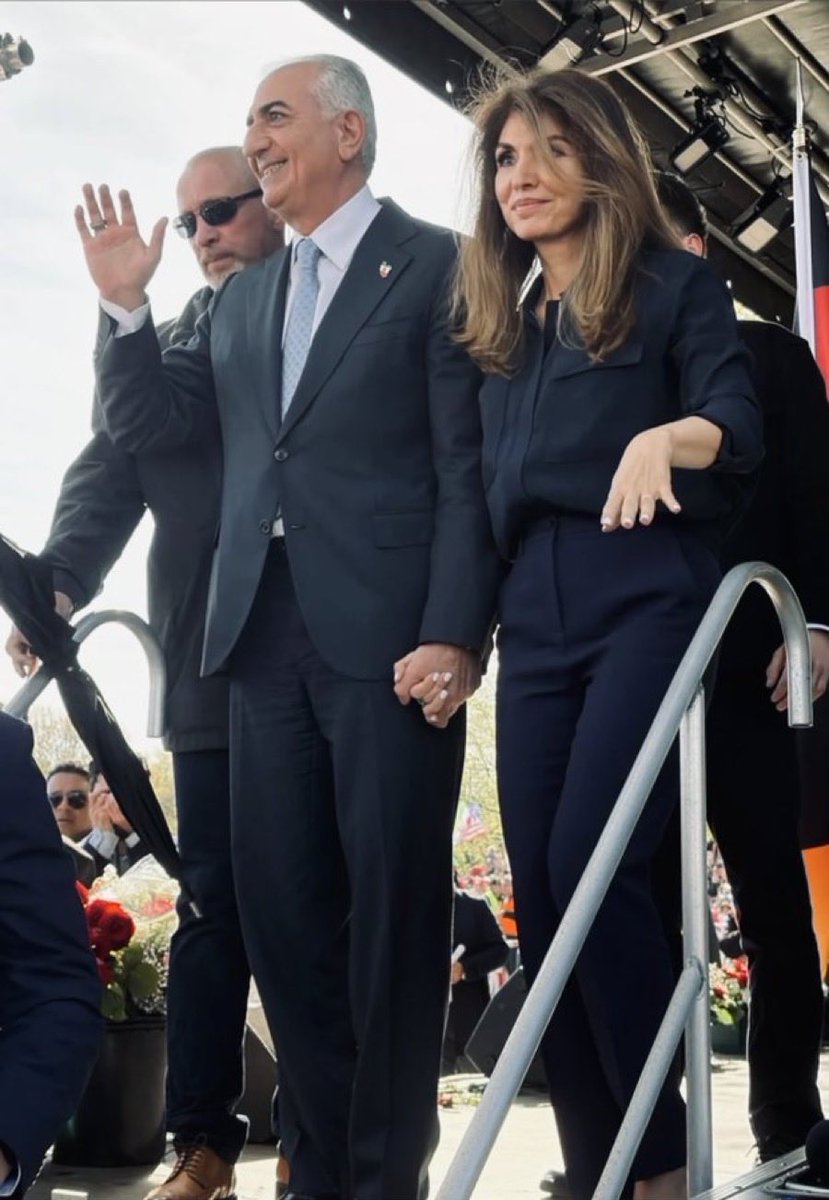 Mojgan (Second Account) tweet media