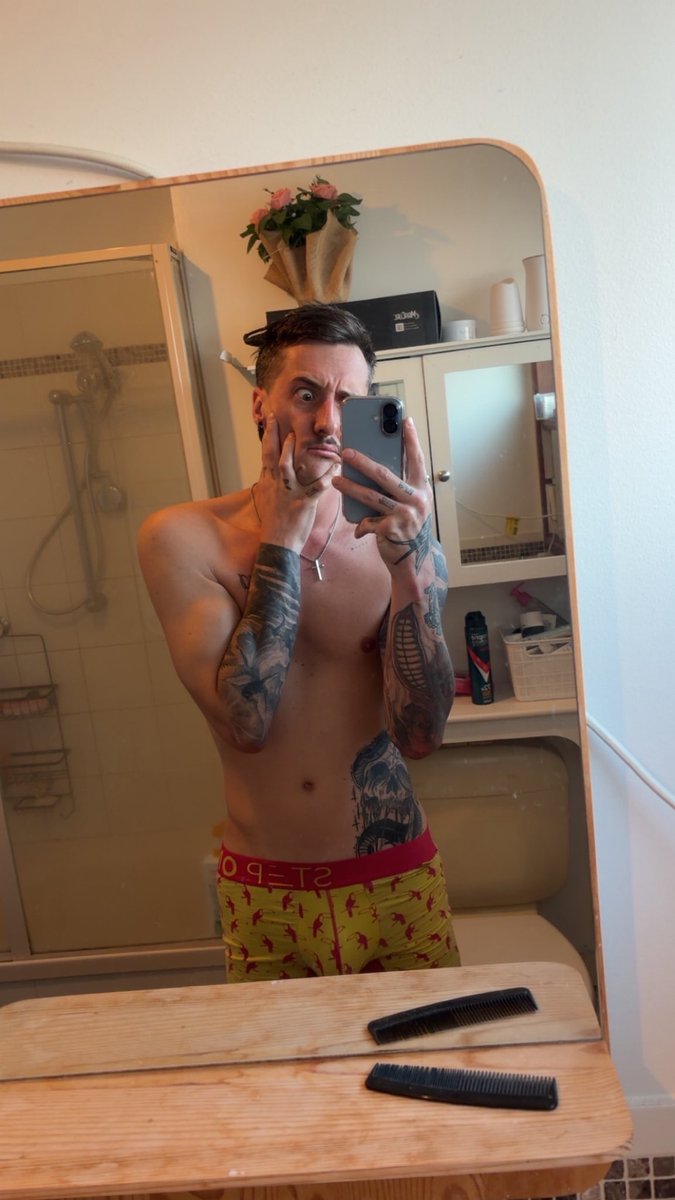 Jim_D123 tweet media