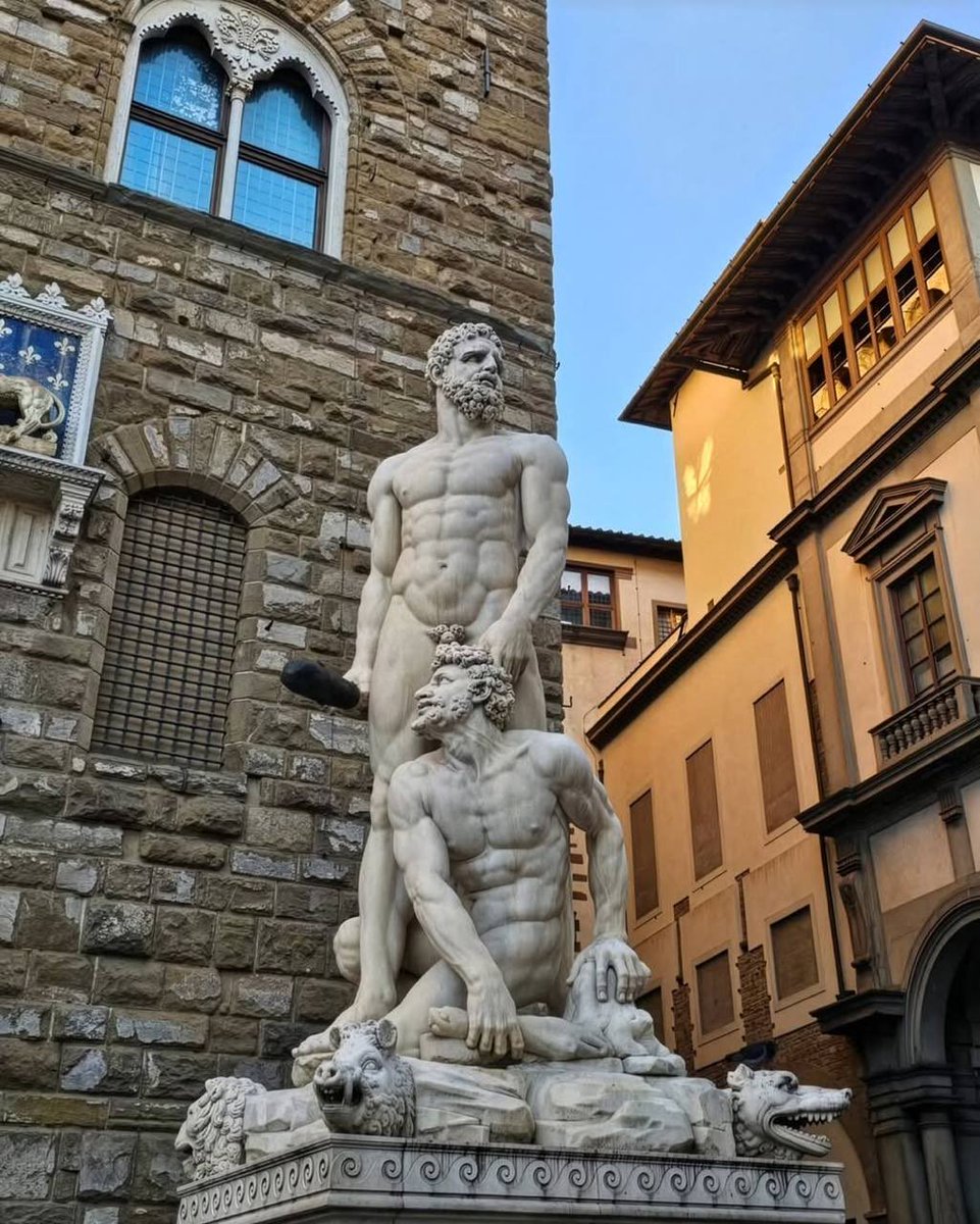 johnherringIL's tweet photo. Florence 🇮🇹 https://t.co/8gNLxLQfEo