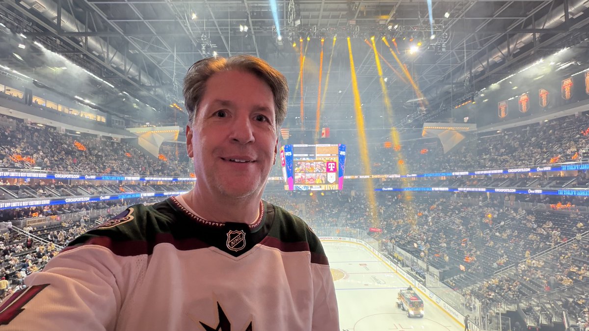 dnewell2003's tweet photo. Behind enemy lines supporting my former Coyotes. https://t.co/iakXZznAuc