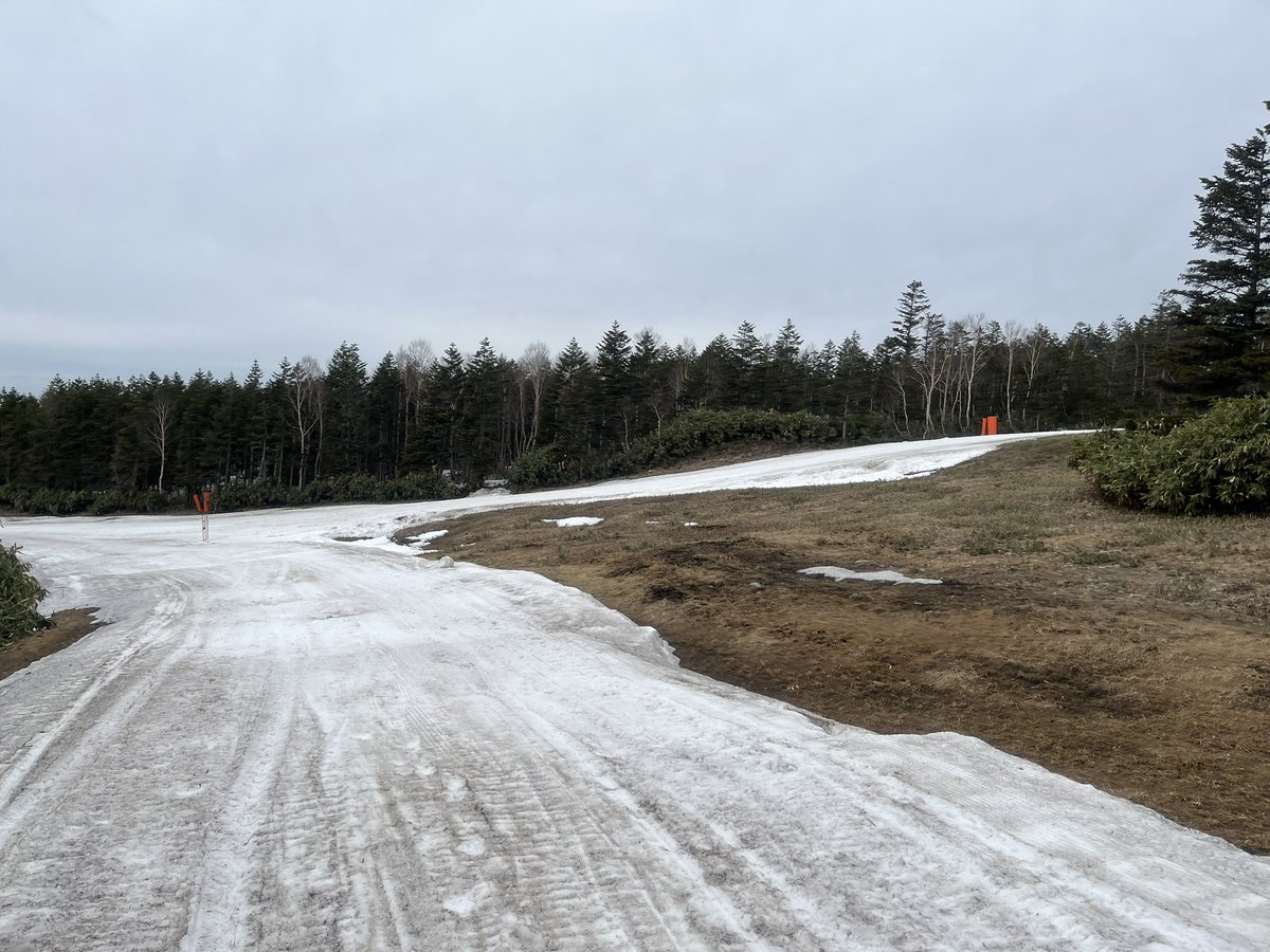 やまたつ tweet media