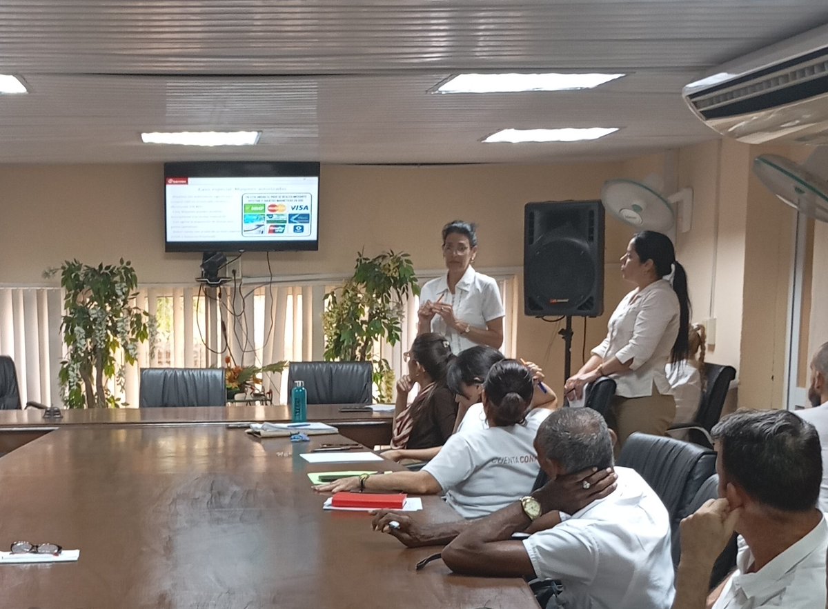BandecVilla's tweet photo. Porque cada jornada de estudio es una inversión en confianza, calidad y compromiso hacia nuestros clientes.
Sobre las funcionalidades de nuevos productos bancarios, se intercambió en este espacio de aprendizaje en #BandecVC.
#EduquemosNuestrasFinanzas
#VillaClaraConTodos https://t.co/crMXmBK0KB