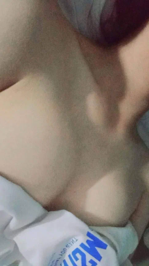 hoanglinh_chow's tweet photo. 👀 mấy chồn chắc quên em hớt òi😿 https://t.co/wX1Ztzf3cN