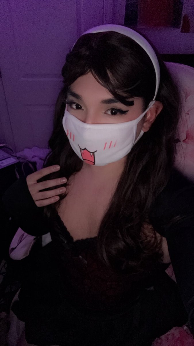 naomi tweet media