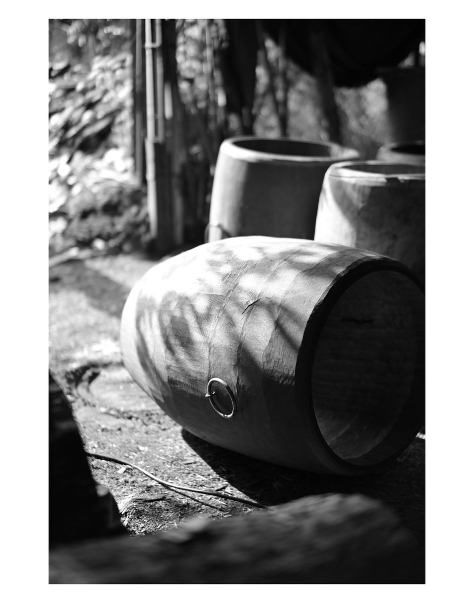 mrdingstudio's tweet photo. User Sharing 10 | Noxlux 50/1.2 x Dragon Boat Factory

Through the Mr. Ding Noxlux 50/1.2, we capture the delicate interplay of light, shadow, and craftsmanship within the workshop. Under it, the heritage of traditional boat-making reveals a unique and powerful visual tension. https://t.co/4cQn3ai6jr