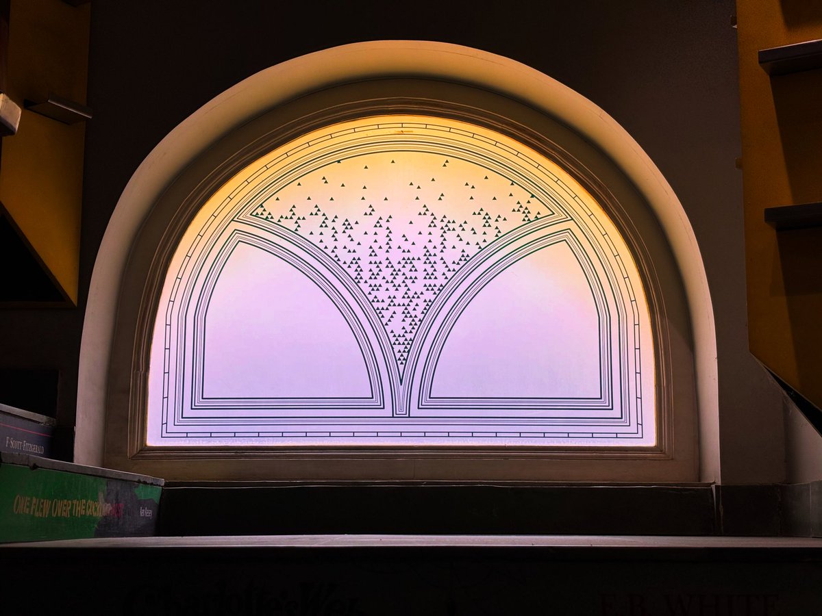 naveensajjan's tweet image. Old architecture had a certain charm. Another window, different perspective #naveensajjan #architecture #window #randomclick📷 #anticwindow