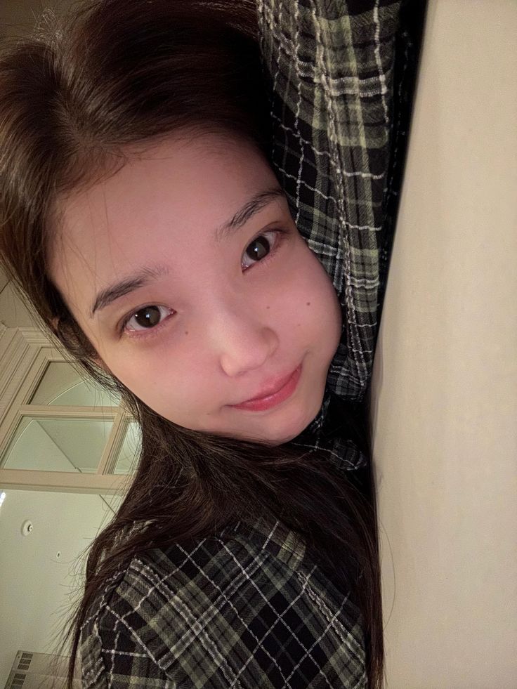 jieun. #PerfectCrown tweet media