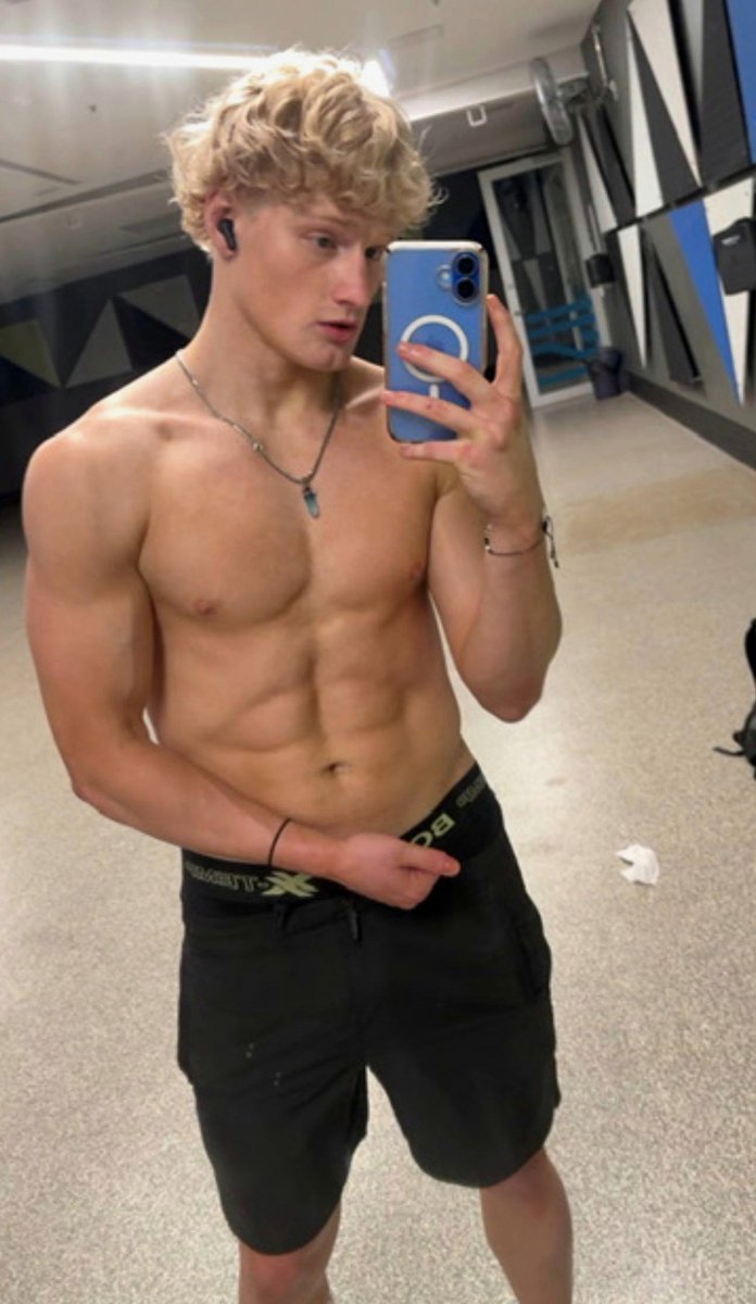 liamflexx tweet media