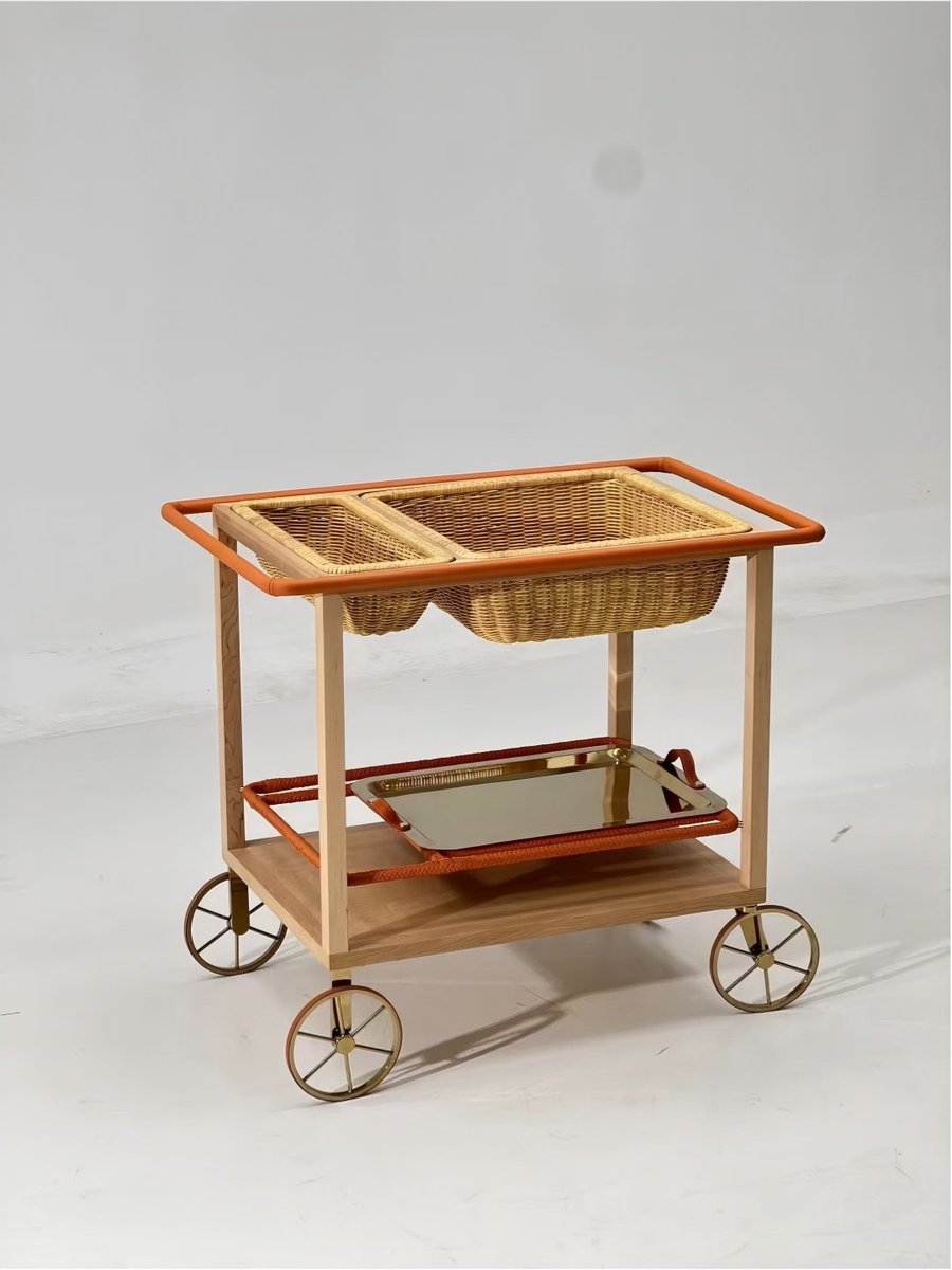 Zoecunk's tweet image. Obsessed! High-end functional trolley.

DM us for more info.

📷 High-end Custom Furniture
📷 Villa | Hotel | Designer Projects
📷 Worldwide Delivery
📷 Dongguan, China.

#zoecunk #furnituredesign #Trolley #luxuryhomedecor #BarTrolley #DesignerFurniture #bespokefurniture