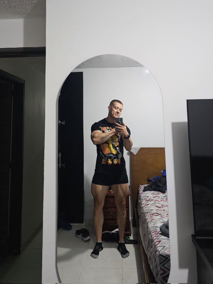 ruso fit tweet media