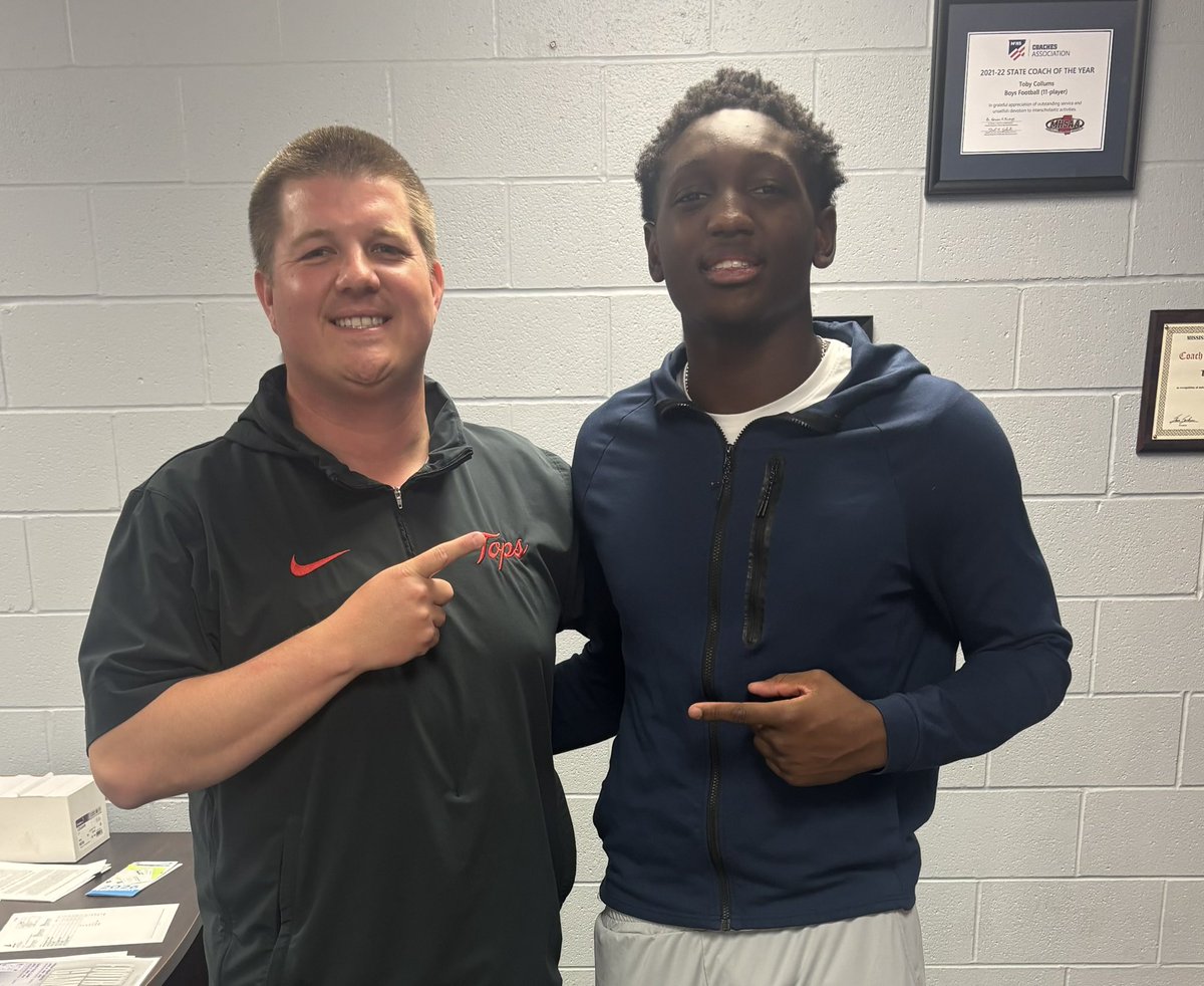 corey_wigg75014's tweet image. #AGTG Blessed to receive an offer from @WKUFootball! 

Thank you to the coaching staff for the opportunity and thank you Coach @DavisMerritt for coming by. 

#ClassOf2027 #StudentAthlete #Linebacker 

@MCJags_Football @CoachT_Rob @WKUFootball @247Sports @Rivals @on3recruits