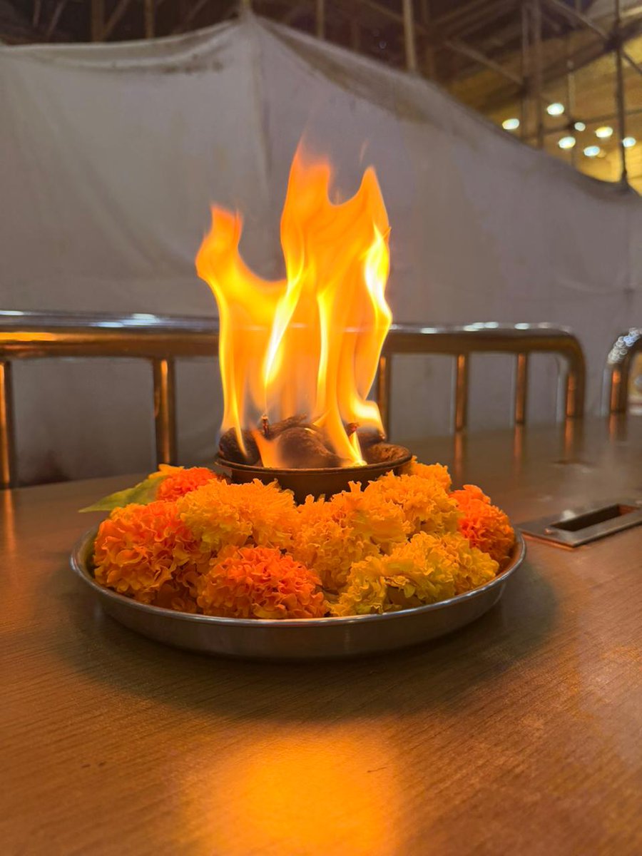 bageshwardham's tweet image. श्री बागेश्वर बाला जी सरकार के दिव्य दर्शन…
श्री बागेश्वर बालाजी सनातन मठ मुंबई (महाराष्ट्र)
30-04-2026 (गुरुवार)
#bageshwardhamsarkar
#mumbai
#divyadarshan
#maharashtra
#balaji