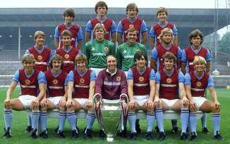 Soccer_Stats's tweet image. Thursday's Football Trivia Question:

Which five Clubs were beaten by Aston Villa 🏴󠁧󠁢󠁥󠁮󠁧󠁿 when they won the UEFA European Cup in 1981-82?

#UCL #AVFC #Villa #FootballQuiz 
myfootballfacts.com/question_of_th…