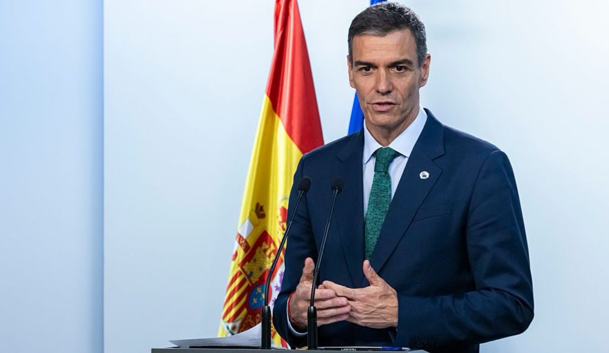 BladeoftheSun tweet media