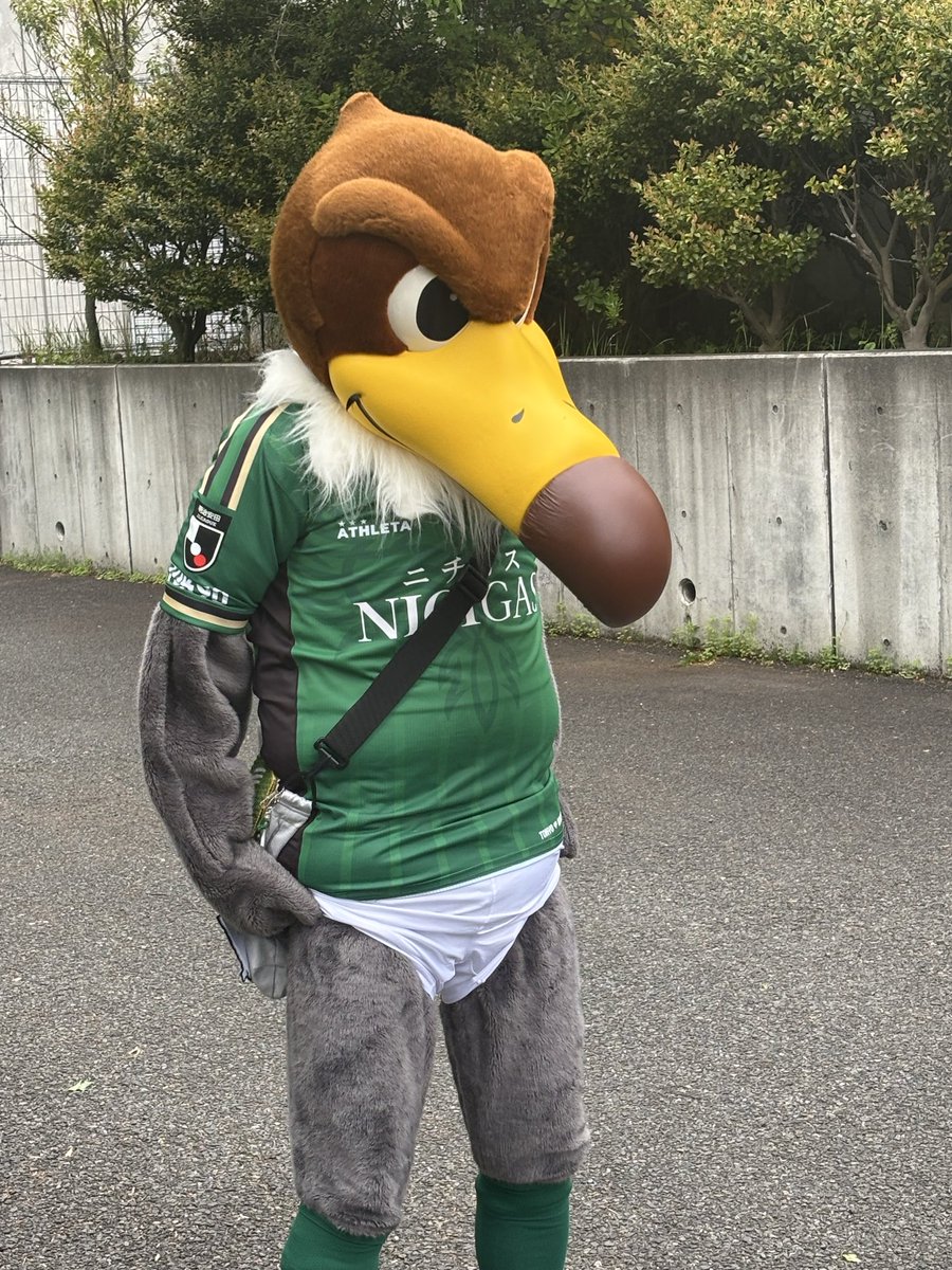 kさん tweet media