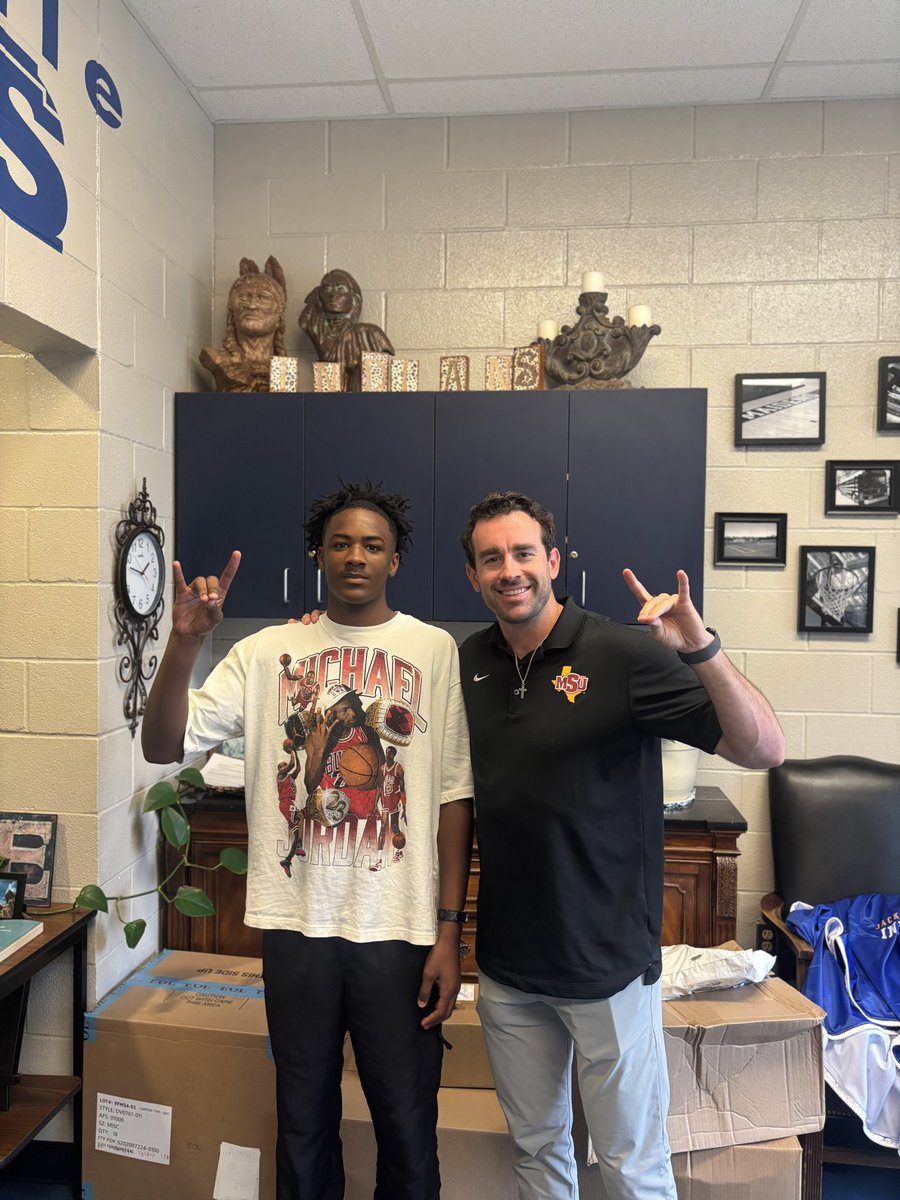 JA’QUALYN HOLMAN tweet media