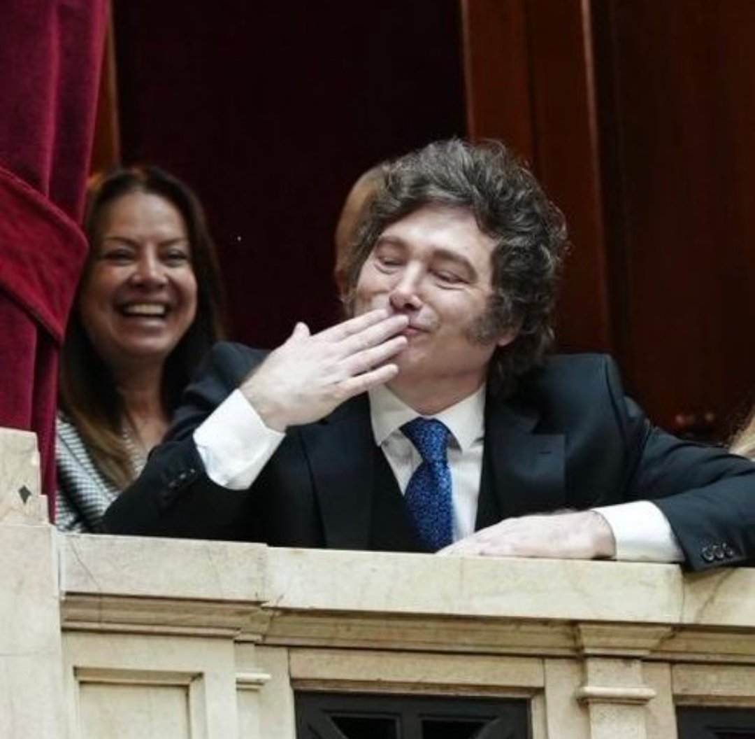 vicky camp tweet media