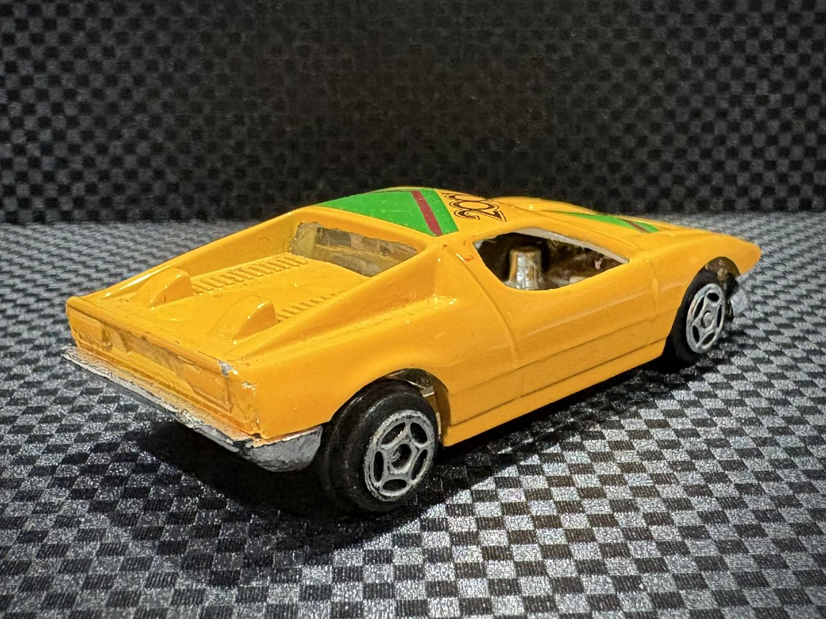 2022Kyo's tweet image. MASERATI MERAK
ヤトミン製のミニカー
8805番
意外と造形はしっかりしてる方かな
遠目からもマセラティって解ったのでリサイクルショップで110円で購入
ルーフの2001は何の意味があるのか？
#ヤトミン
#yatming
#maserati